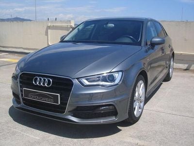 Usado Audi A3 S-Line 110 CV (80 kW) 2015 Gris Berlina