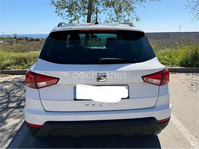 Usado Seat Arona Ecomotive 95 CV (69 kW) 2019 Blanco SUV
