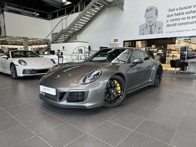 Porsche 911 Carrera GTS