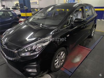 Usado Kia Carens 115 CV (84 kW) 2017 Negro Monovolumen