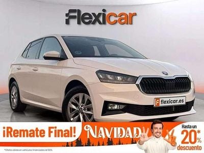Blanco Usado 2024 Skoda Fabia Selection Utilitario | 15.490 € (Precio justo)