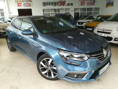 Occasion Renault Mégane IV Bose Edition 130 PK (95 kW) 2018 Blauw Sedan