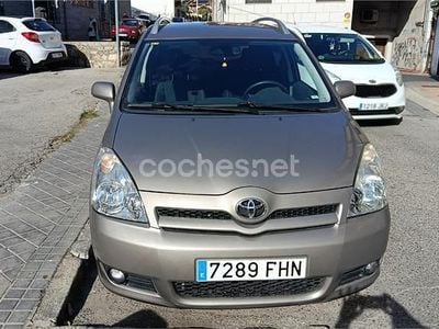 Usado Toyota Corolla Verso Luna 136 CV (100 kW) 2006 Gris / plata Monovolumen