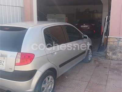 Usado Hyundai Getz 88 CV (64 kW) 2008 Gris / plata Utilitario