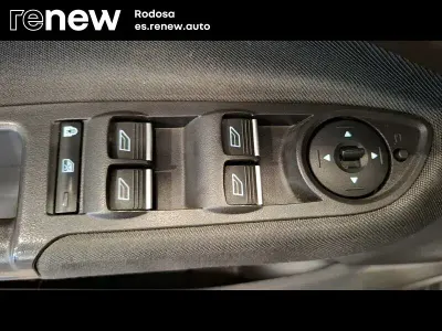 Usado Ford C-MAX Titanium 125 CV (91 kW) 2017 Blanco Monovolumen