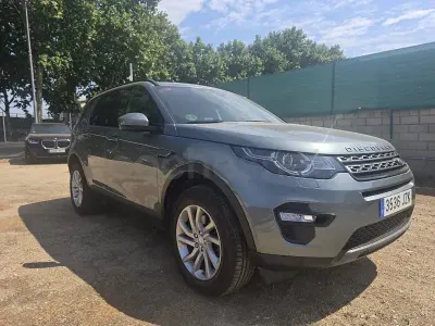 Usado Land Rover Discovery Sport SE 150 CV (110 kW) 2017 Gris / plata SUV