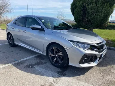 Usado Honda Civic Elegance 129 CV (94 kW) 2017 Gris