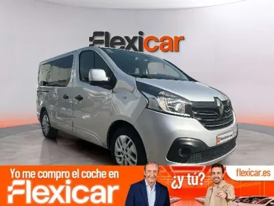 Usado Renault Trafic 120 CV (88 kW) 2018 Gris Monovolumen
