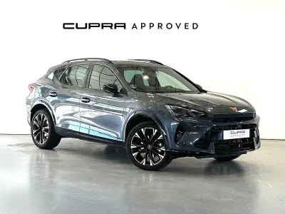 Usado Cupra Formentor 150 CV (110 kW) 2025 Gris / plata SUV