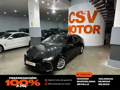 Käytetty Toyota Corolla Sol 126 HP (92 kW) 2023 Musta Sedan