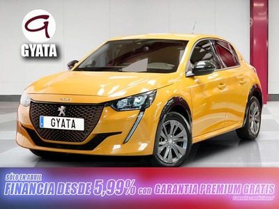 Usado Peugeot e-208 Allure 100 kW (136 CV) 2023 Amarillo Utilitario
