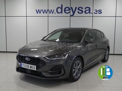 Gris / plata Usado 2023 Ford Focus ST-Line Berlina | 18.490 € (Precio justo)