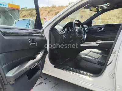 Usado Mercedes E220 Avantgarde 170 CV (125 kW) 2015 Blanco Familiar