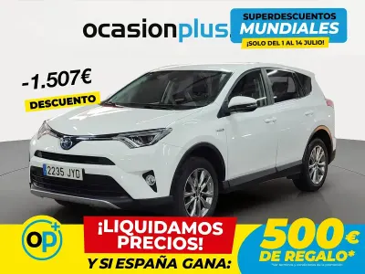 Usado Toyota RAV4 Advance 197 CV (144 kW) 2017 Blanco SUV