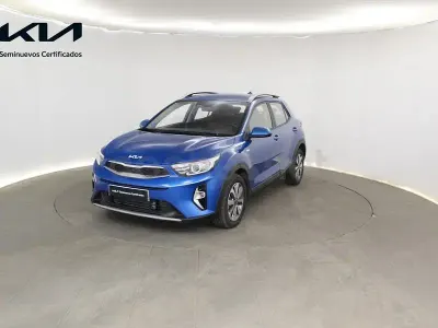 Usado Kia Stonic 100 CV (73 kW) 2025 Azul SUV