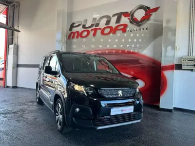 Usado Peugeot Rifter GTi 131 CV (96 kW) 2023 Negro Monovolumen