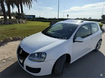 Usado VW Golf V GTI 200 CV (147 kW) 2007 Blanco Berlina