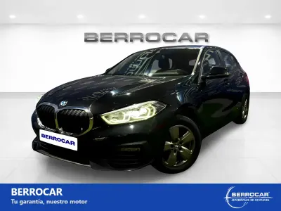 Usado BMW 116 Comfort Edition 116 CV (85 kW) 2021 Negro Utilitario