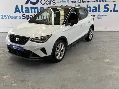 Używany Seat Arona FR 115 KM (84 kW) 2024 Biały SUV