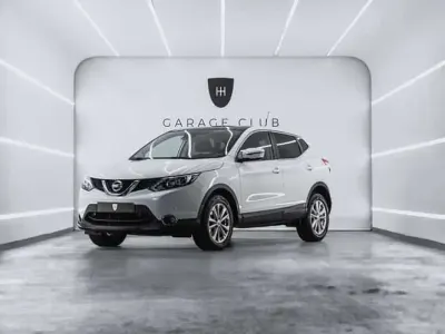 Usado Nissan Qashqai Acenta 110 HP (80 kW) 2015 Branco SUV