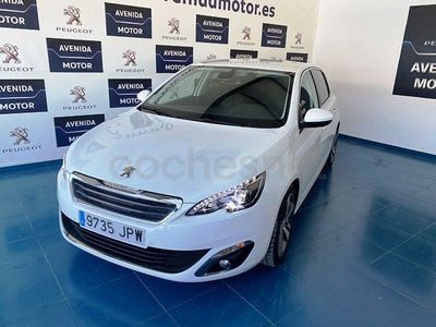 Usado Peugeot 308 Allure 130 CV (95 kW) 2016 Blanco Berlina