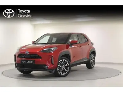 Usado Toyota Yaris Cross Style 116 CV (85 kW) 2022 Rojo SUV