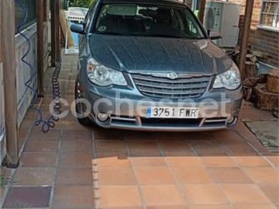 Usado Chrysler Sebring 140 CV (102 kW) 2007 Gris / plata Berlina