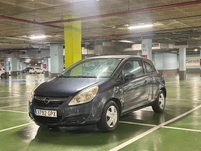 Usado Opel Corsa 80 CV (58 kW) 2009 Gris / plata Utilitario