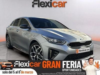 Usado Kia ProCeed GT-Line 136 CV (100 kW) 2020 Gris Familiar