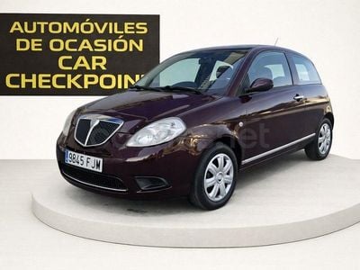 Usado Lancia Ypsilon 90 CV (66 kW) 2007 Granate Utilitario