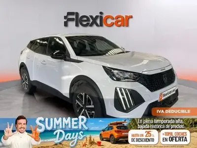 Usado Peugeot 2008 Allure 100 CV (73 kW) 2024 Blanco SUV