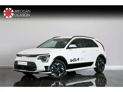 Käytetty Kia e-Niro 150 kW (204 HP) 2024 Valkoinen Katumaasturi