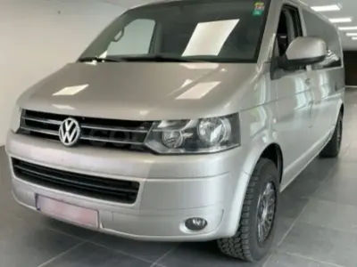 Usado VW Caravelle Comfortline 180 CV (132 kW) 2012 Gris / plata Van