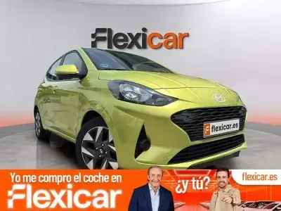 Usado Hyundai i10 67 CV (49 kW) 2024 Verde Utilitario
