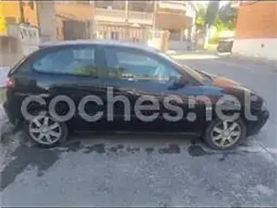 Usado Seat Ibiza Sport 100 CV (73 kW) 2004 Negro Utilitario