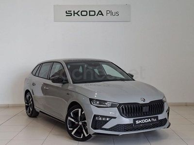 Usado Skoda Scala Monte Carlo 115 CV (84 kW) 2025 Gris / plata Utilitario