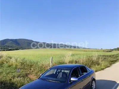 Usado Audi A4 S-Line 150 CV (110 kW) 2002 Gris / plata Berlina