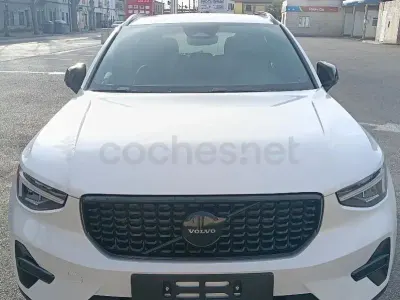 Nuevo Volvo XC40 Plus 163 CV (119 kW) 2026 Blanco SUV