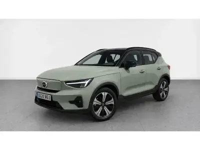 Begagnad Volvo XC40 Ultimate 175 kW (238 HK) 2023 Grön SUV