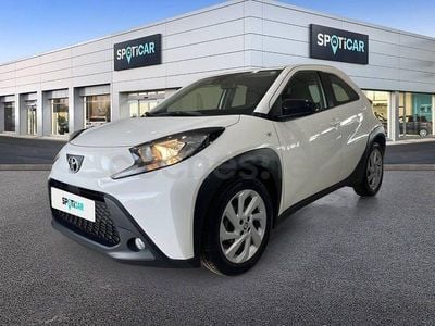 Usado Toyota Aygo X 72 CV (52 kW) 2022 Blanco SUV