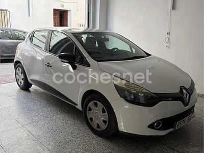 Begagnad Renault Clio IV Business 75 HK (55 kW) 2015 Vit Sedan