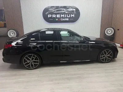 Usado Mercedes C300 245 CV (180 kW) 2021 Negro Berlina