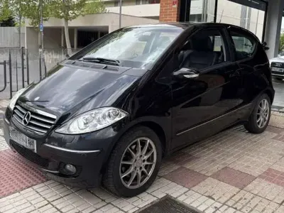 Usado Mercedes A200 139 CV (102 kW) 2006 Negro Utilitario