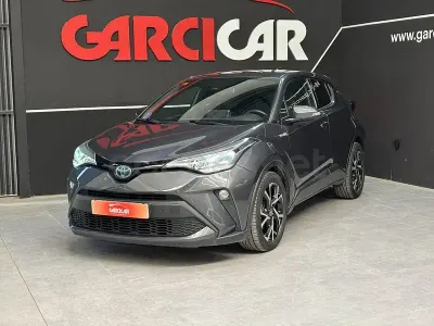 Usado Toyota C-HR Advance 122 CV (89 kW) 2022 Gris / plata SUV