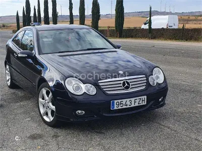 Usado Mercedes C180 Sport Edition 143 CV (105 kW) 2008 Negro Berlina