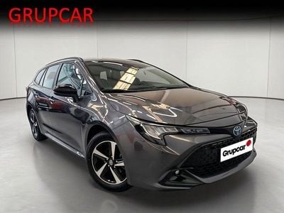 Usado Toyota Corolla Active 140 CV (102 kW) 2025 Gris / plata Familiar