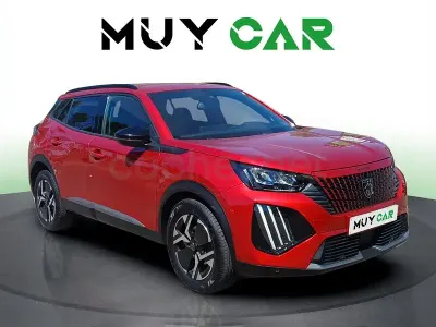 Usado Peugeot 2008 Allure 100 CV (73 kW) 2023 Rojo SUV