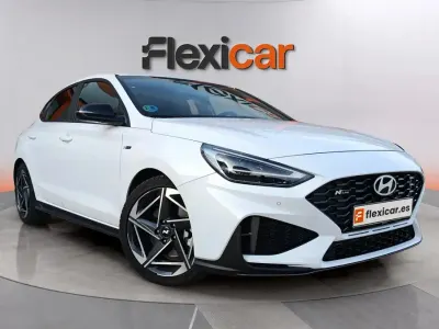 Usado Hyundai i30 N Line 140 CV (102 kW) 2024 Blanco Familiar