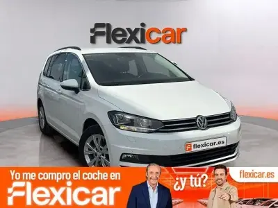 Usado VW Touran Advance 115 CV (84 kW) 2019 Blanco Monovolumen