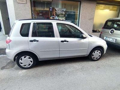 Usado Mazda 2 Active Plus 80 HP (58 kW) 2005 Cinzento Citadino
